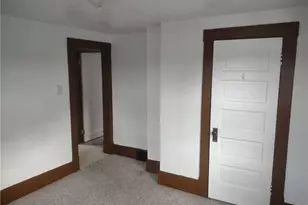516 Division Ave, Ellwood City, PA 16117 - Photo 16