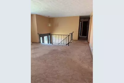 2805 Knights Ct, Lower Burrell, PA 15068 - Photo 6