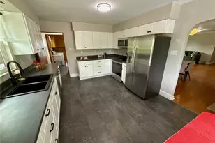 1632 Scenery Dr, Elizabeth Twp/Boro, PA 15037 - Photo 4