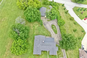 1632 Scenery Dr, Elizabeth Twp/Boro, PA 15037 - Photo 2