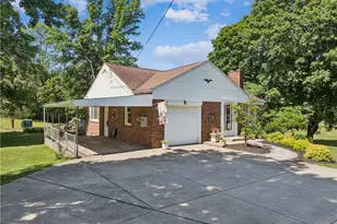 306 Beaver Ave, New Galilee, PA 16141 - Photo 4