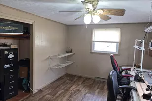 1037 6th St, Jefferson Hills, PA 15088 - Photo 22