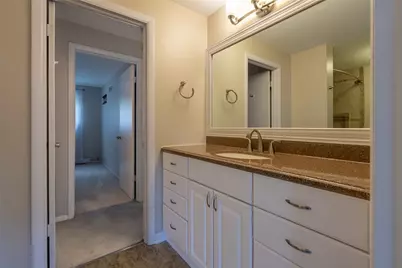 221 Woodbridge Ct, Ross Twp, PA 15237 - Photo 16
