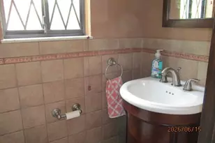 1648 Queens Dr, South Park, PA 15129 - Photo 12