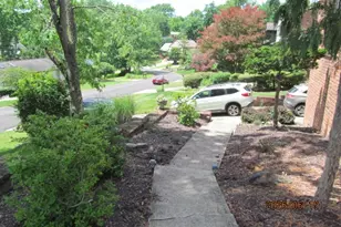 1648 Queens Dr, South Park, PA 15129 - Photo 2