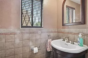 1648 Queens Dr, South Park, PA 15129 - Photo 10