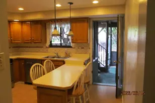 1648 Queens Dr, South Park, PA 15129 - Photo 8