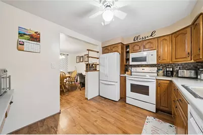 4755 Woodhill Dr, Munhall, PA 15120 - Photo 10