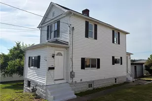 641 3rd St, Donora, PA 15033 - Photo 2
