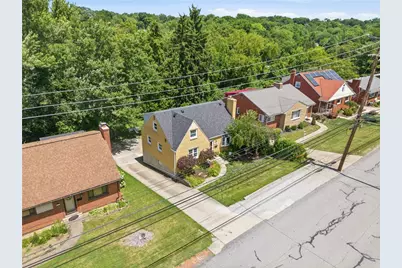 1100 Raven Dr, Scott Township, PA 15243 - Photo 2
