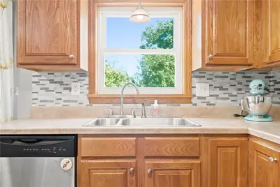 1100 Raven Dr, Scott Township, PA 15243 - Photo 12