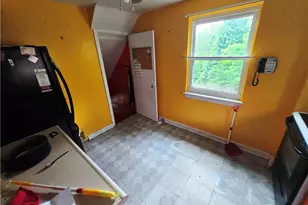 248 Johnston Rd, Pittsburgh, PA 15235 - Photo 2