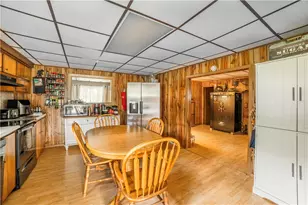 27 Locust St, Pine Township-Hellwood, PA 15710 - Photo 6