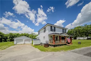 27 Locust St, Pine Township-Hellwood, PA 15710 - Photo 2
