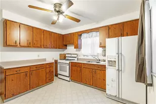 611 Overhill Dr, North Versailles, PA 15137 - Photo 10