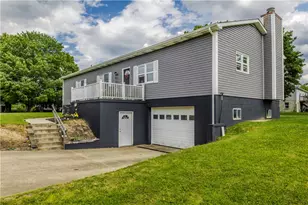 400 Moween Rd, Loyalhanna, PA 15681 - Photo 2