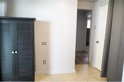 320 Glencoe Dr, West Mifflin, PA 15122 - Photo 22
