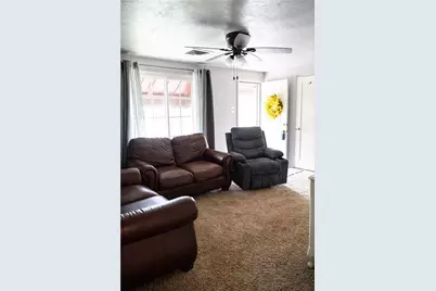 320 Glencoe Dr, West Mifflin, PA 15122 - Photo 12