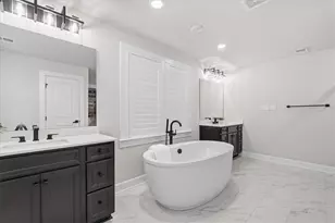 319 Crest Ln, Adams Township, PA 16046 - Photo 20