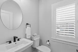 319 Crest Ln, Adams Township, PA 16046 - Photo 16