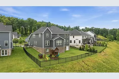 319 Crest Ln, Adams Township, PA 16046 - Photo 40