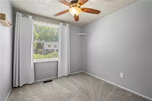 365 Fruitwood Dr, Bethel Park, PA 15102 - Photo 20