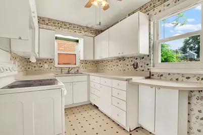 6821 Buchanan Ave, West Mifflin, PA 15122 - Photo 10