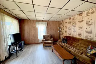 437 Liberty St, Harmony Boro, PA 16037 - Photo 24