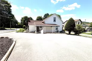 437 Liberty St, Harmony Boro, PA 16037 - Photo 8