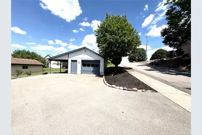 437 Liberty St, Harmony Boro, PA 16037 - Photo 8