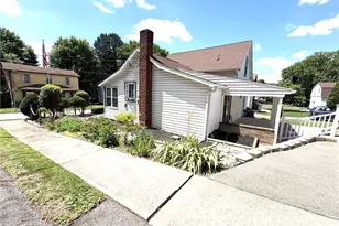 437 Liberty St, Harmony Boro, PA 16037 - Photo 6