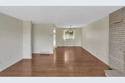 235 Ryan Dr, Scott Township, PA 15220 - Photo 16