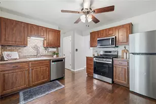 515 Cresthaven Dr, Pittsburgh, PA 15239 - Photo 10