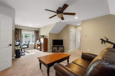209 Hill Place Dr, North Fayette, PA 15057 - Photo 20
