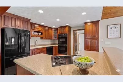 753 Bullcreek, Twp of But SE, PA 16002 - Photo 4
