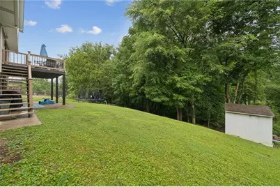 4067 Briarwood Dr, Jeannette, PA 15644 - Photo 30