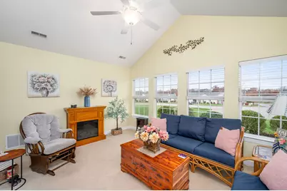 1031 Silver Oak Dr, Connoquenessing Township, PA 16053 - Photo 6