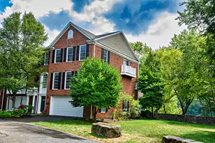 134 Chapel Harbor Dr, Pittsburgh, PA 15238 - Photo 1
