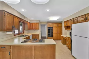 11 West St, West Deer, PA 15076 - Photo 2
