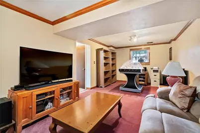 204 Manor Dr, Pittsburgh, PA 15236 - Photo 20