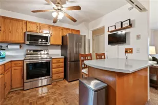 204 Manor Dr, Pittsburgh, PA 15236 - Photo 6