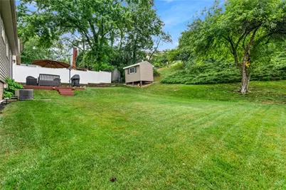 204 Manor Dr, Pittsburgh, PA 15236 - Photo 24