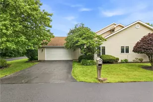 187 Jonathan Pl, Hermitage, PA 16148 - Photo 2