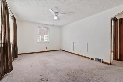 1034 Elwell St, Pittsburgh, PA 15207 - Photo 4