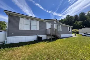 33 High Vw Dr, Donegal, PA 15628 - Photo 1