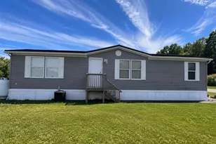 33 High Vw Dr, Donegal, PA 15628 - Photo 1