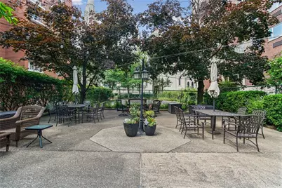 4601 Fifth #221, Pittsburgh, PA 15213 - Photo 32