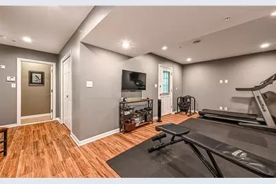 691 Freedom Dr, Collier Township, PA 15106 - Photo 24