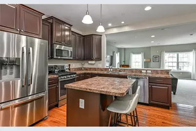 691 Freedom Dr, Collier Township, PA 15106 - Photo 8