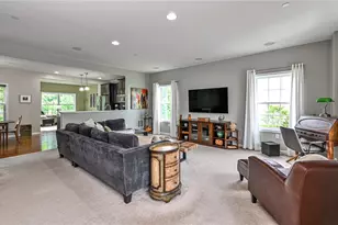691 Freedom Dr, Collier Township, PA 15106 - Photo 6